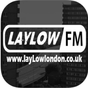 Lyssna på Laylow FM i appen