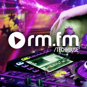 Lyssna på Techhouse by rautemusik i appen