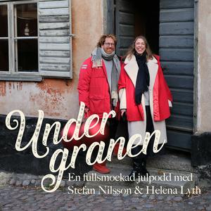 Lyssna på Under granen - en julpodd i appen